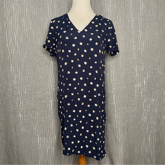 Madewell button back easy dress in Daisy Dot - Picture 6 of 10